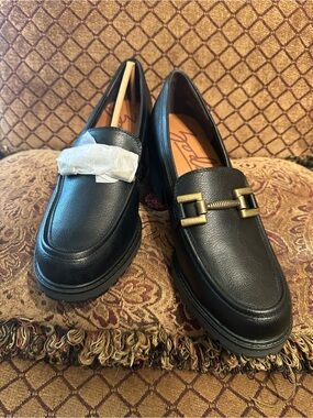 Zodiac Black Leather Women’s Loafers with Gold Accent